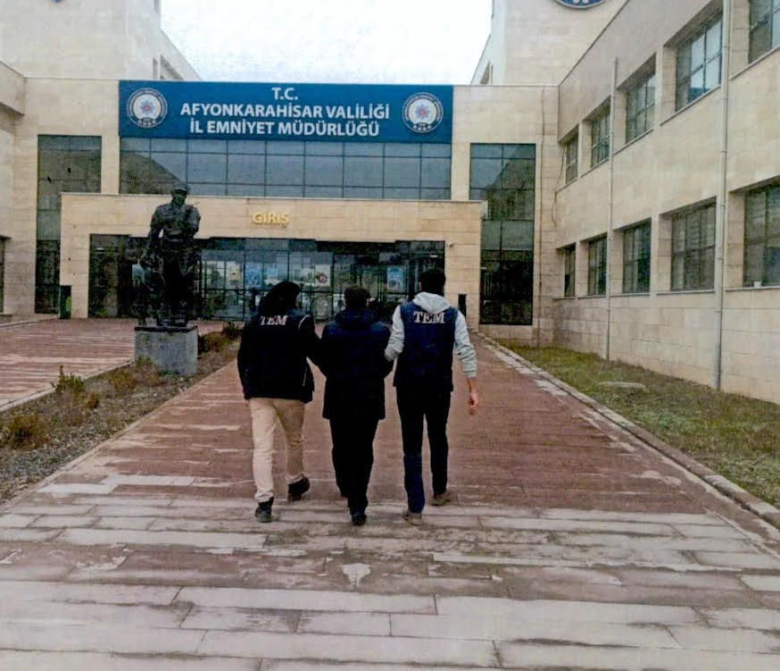Firari FETÖ Hükümlüsü Yakalandı: 6 Yıl 3 Ay Hapis Cezası Bulunan Şüpheli Tutuklandı