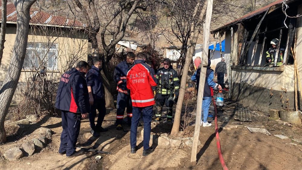 Yangın Faciasında Ağır Yaralanan Genç Kız Hayatını Kaybetti