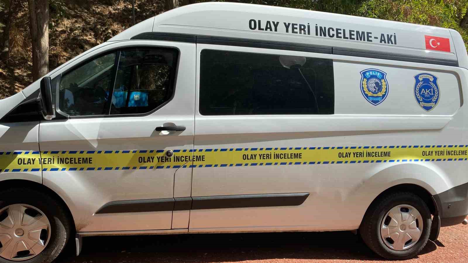 Çatıda Çalışırken Rahatsızlanan Şahıs Hayatını Kaybetti