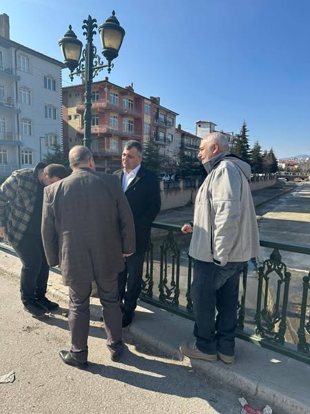 ÇAY DERESİNDE TEMİZLİK HAREKÂTI