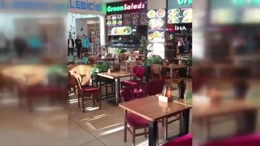AVM’NİN RESTORAN KATINDA TAVAN ÇÖKTÜ