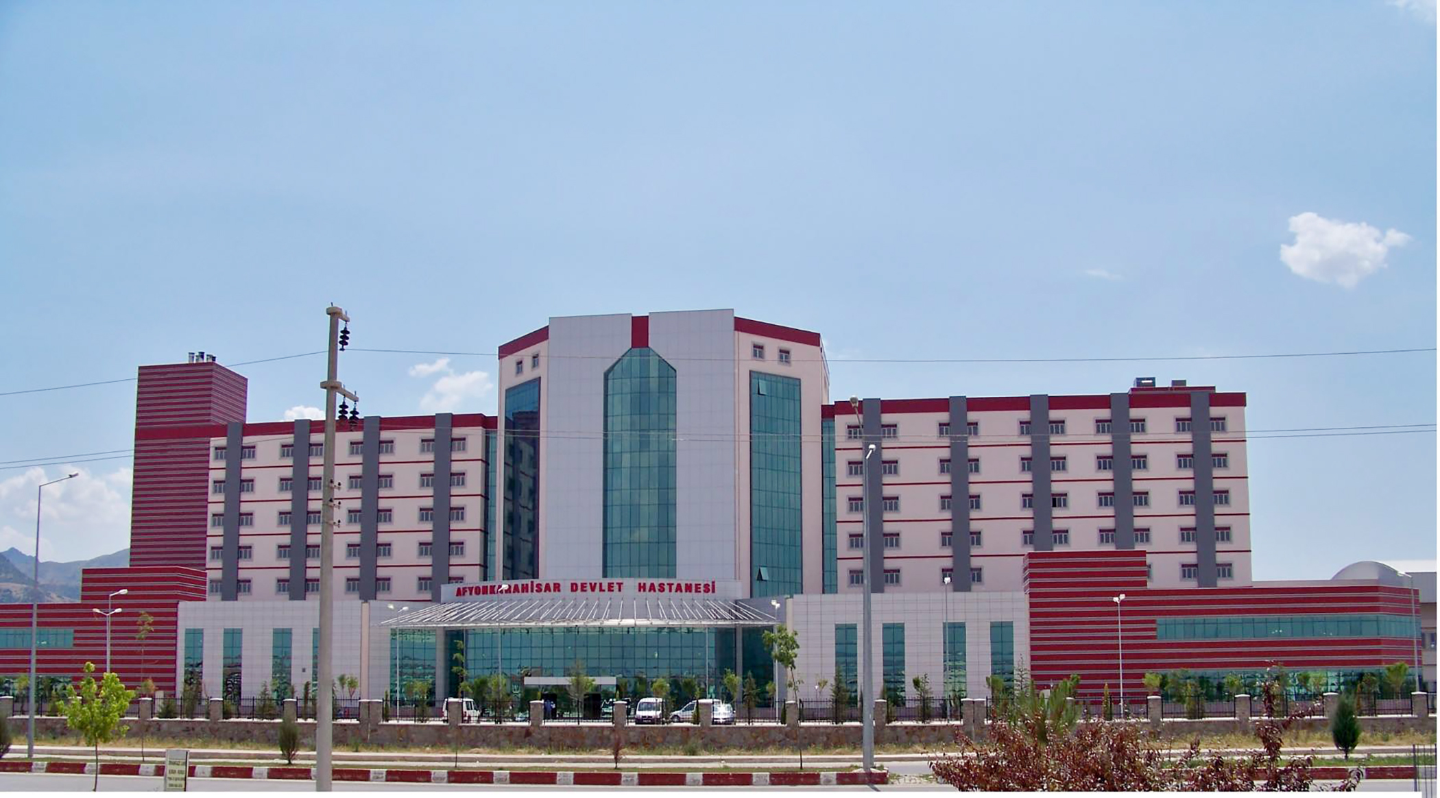 Devlet Hastanesi'ne yönelik şikayetler giderek artıyor