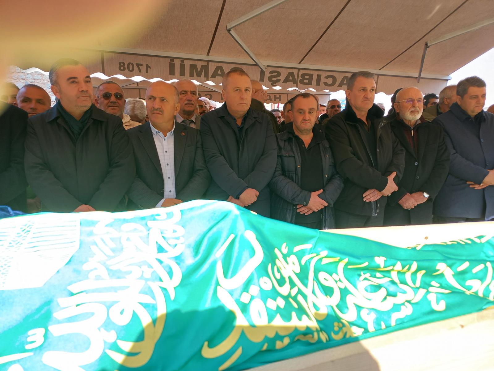 İYİ Partili Olgun Rize’de Cenaze Törenine Katıldı