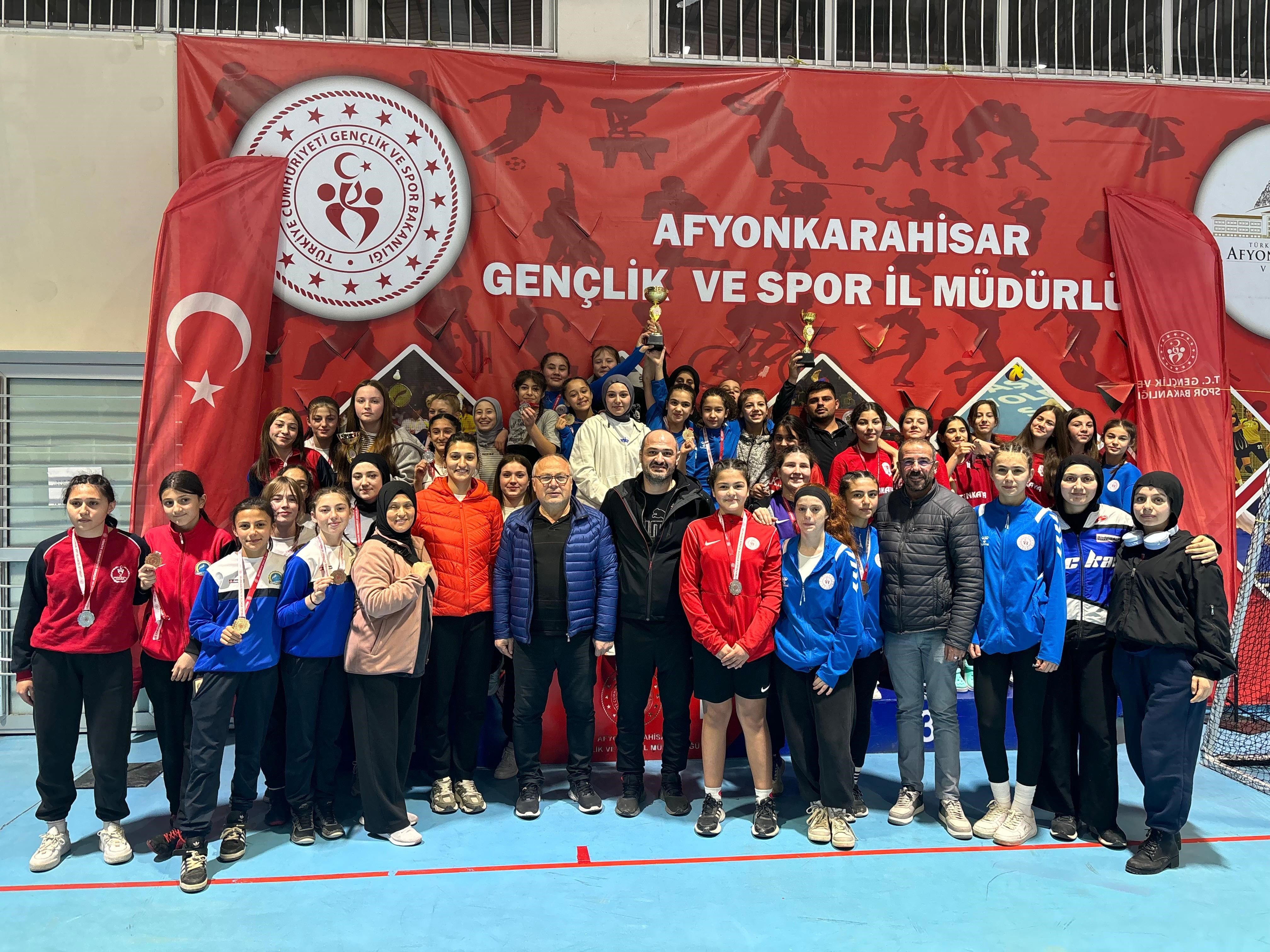 Güreşte Geleceğin Şampiyonları Sahneye Çıktı!  Serbest Güreş İl Birinciliği Müsabakaları Tamamlandı