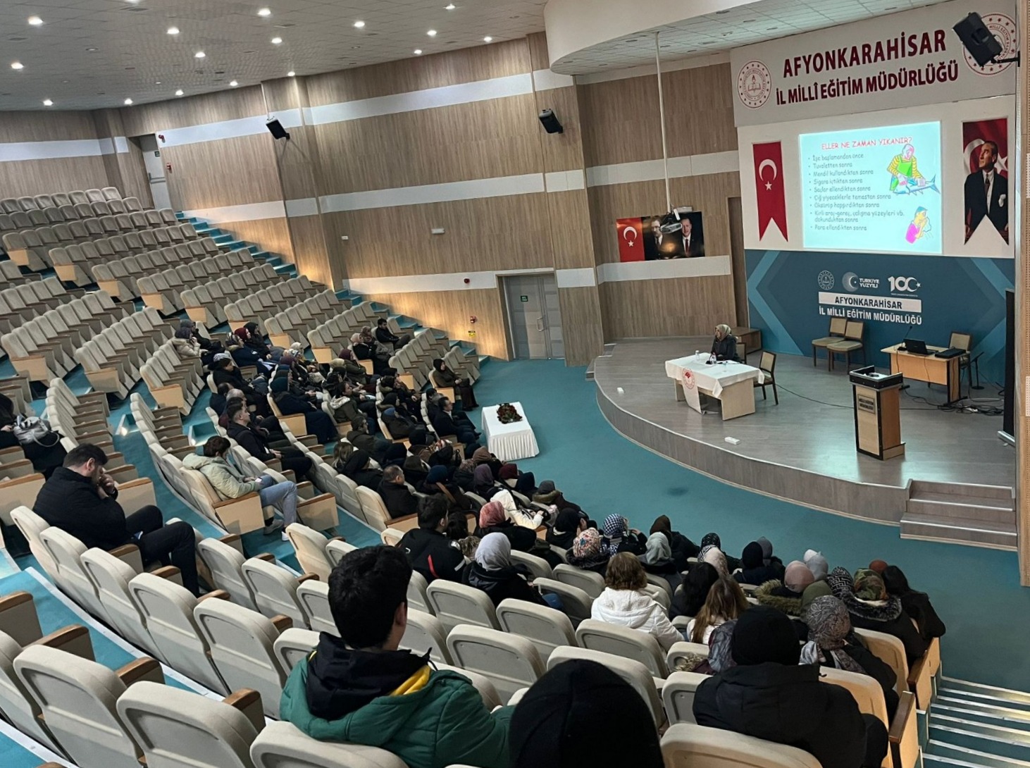Okul Kantinleri ve Yemekhane Çalışanlarına Hijyen Eğitimi Verildi
