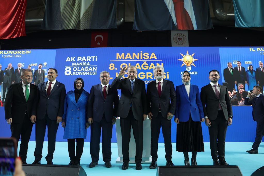 YURDUNUSEVEN CUMHURBAŞKANI ERDOĞAN'I KARŞILADI