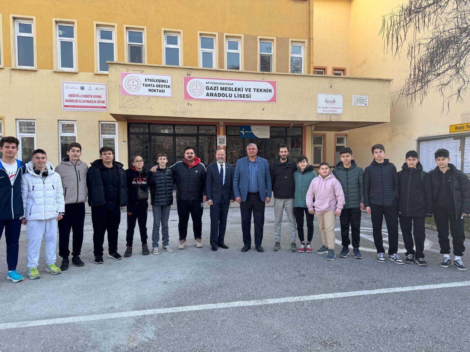 Gazi Meslek Lisesi Basketbol Takımı, Manisa'ya Uğurlandı