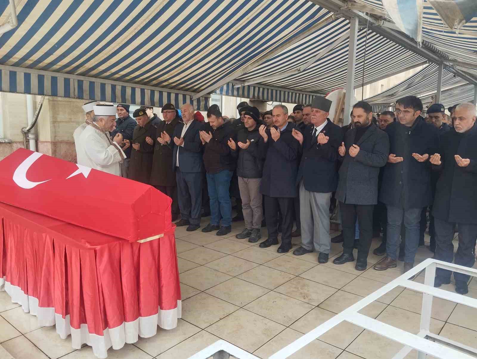 Çapa Makinesine Kapılan Kıbrıs Gazisine Son Görev