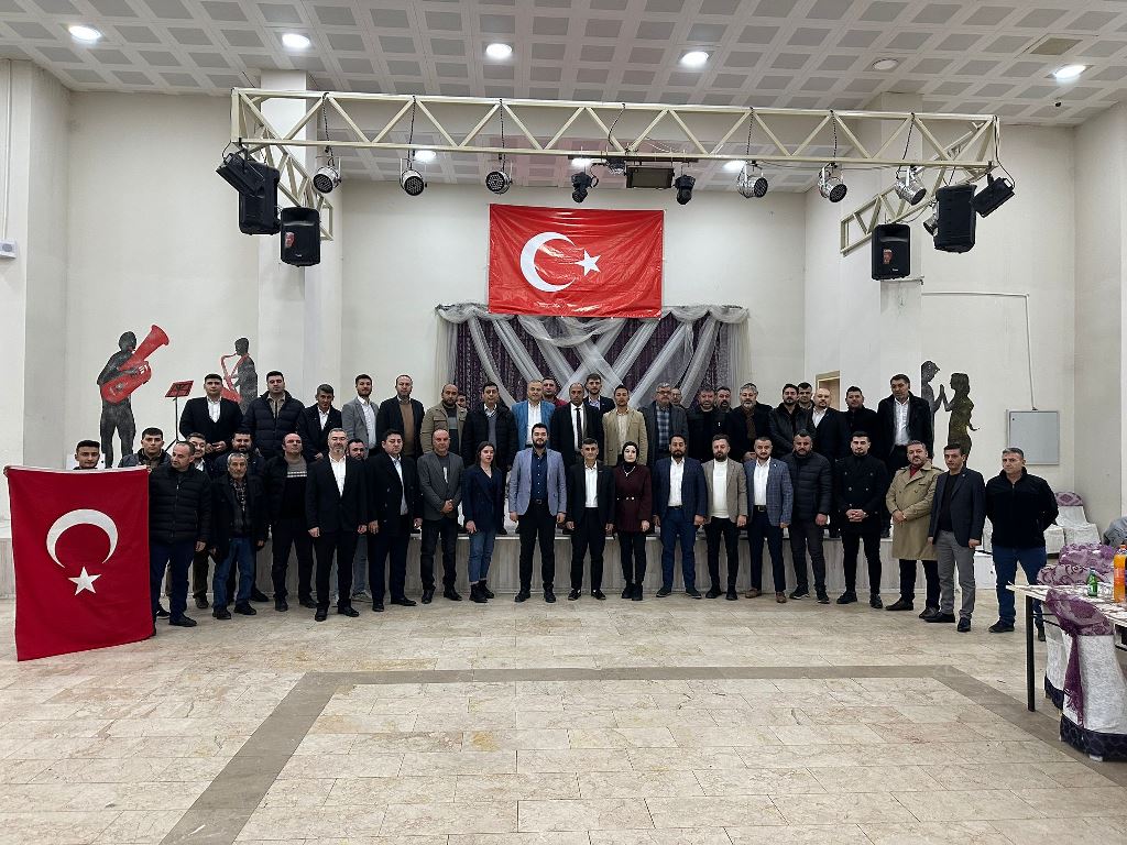“ANAHTAR PARTİ, BİR MEMLEKETİN YENİDEN AYAĞA KALKMA İRADESİDİR”