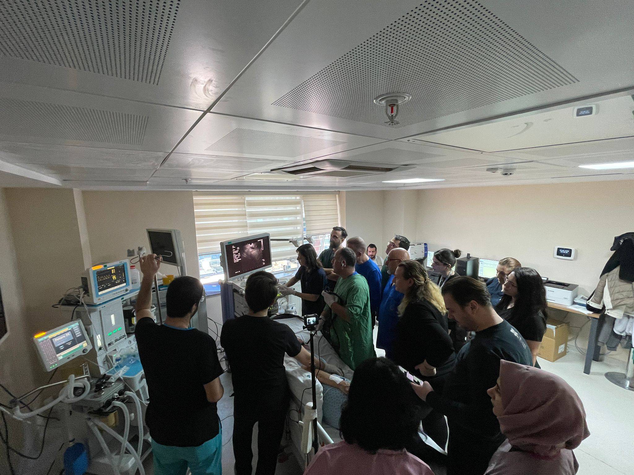 AFSÜ SAĞLIKTA İVME KAZANMAYA DEVAM EDİYOR  ERCP VE EUS EĞİTİMİ BAŞARIYLA TAMAMLANDI