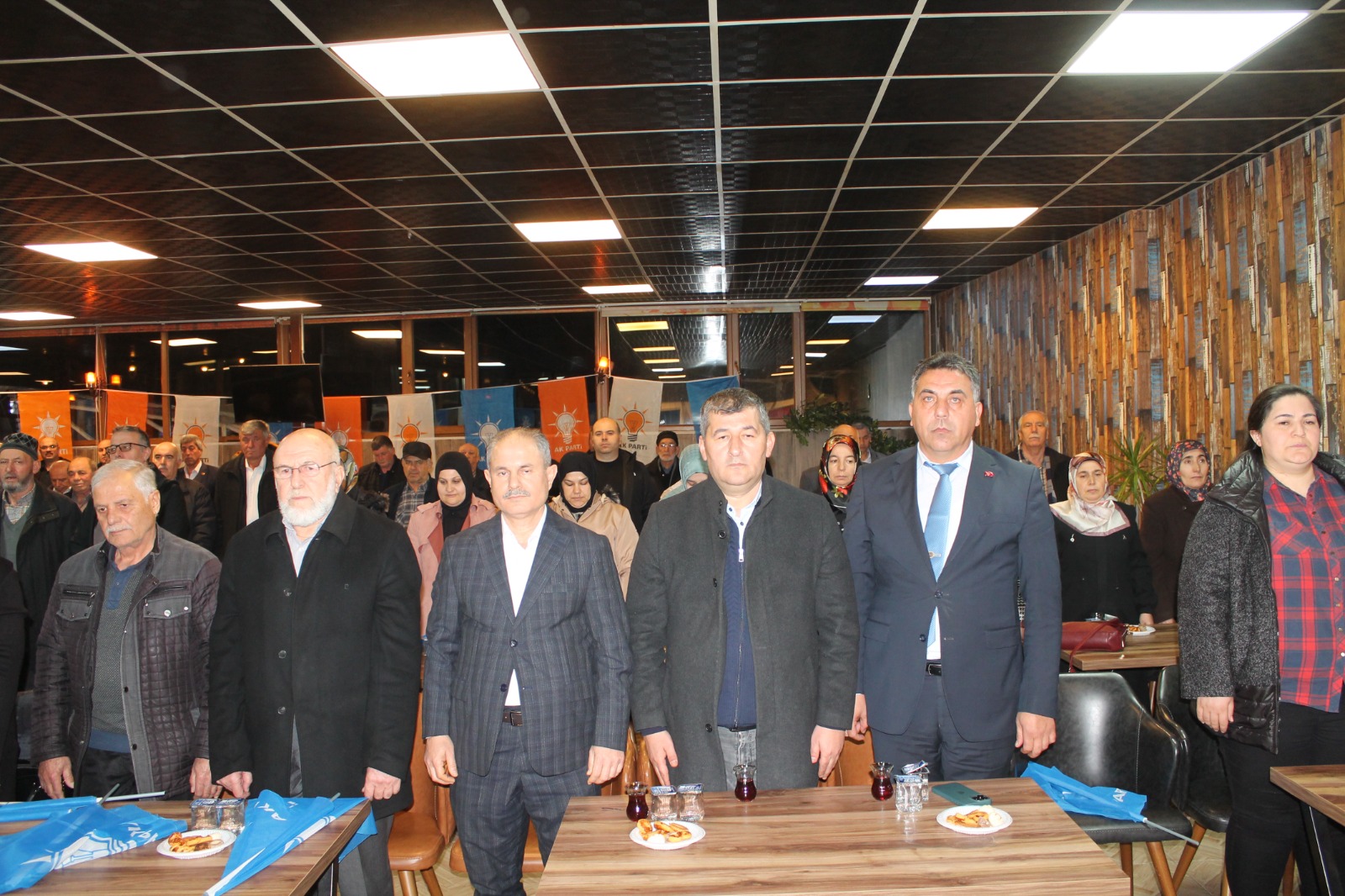 AK Parti Çay İlçe Danışma Meclis Toplantısı Yapıldı: Altyapı ve Hükümet Konağı Çalışmaları Görüşüldü