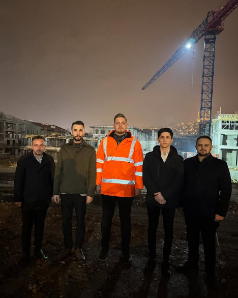 AK GENÇLER DEPREM BÖLGESİNE UMUT TAŞIMAYA DEVAM EDİYOR