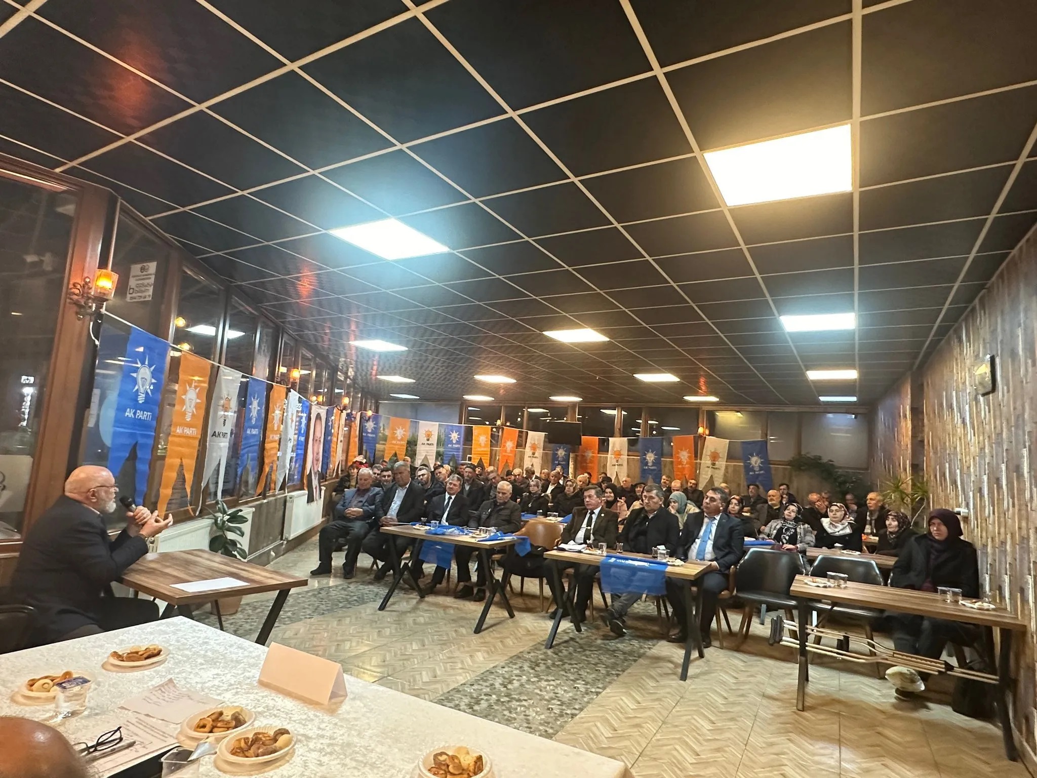 AK PARTİ ÇAY  İLÇE DANIŞMA MECLİSİ TOPLANDI