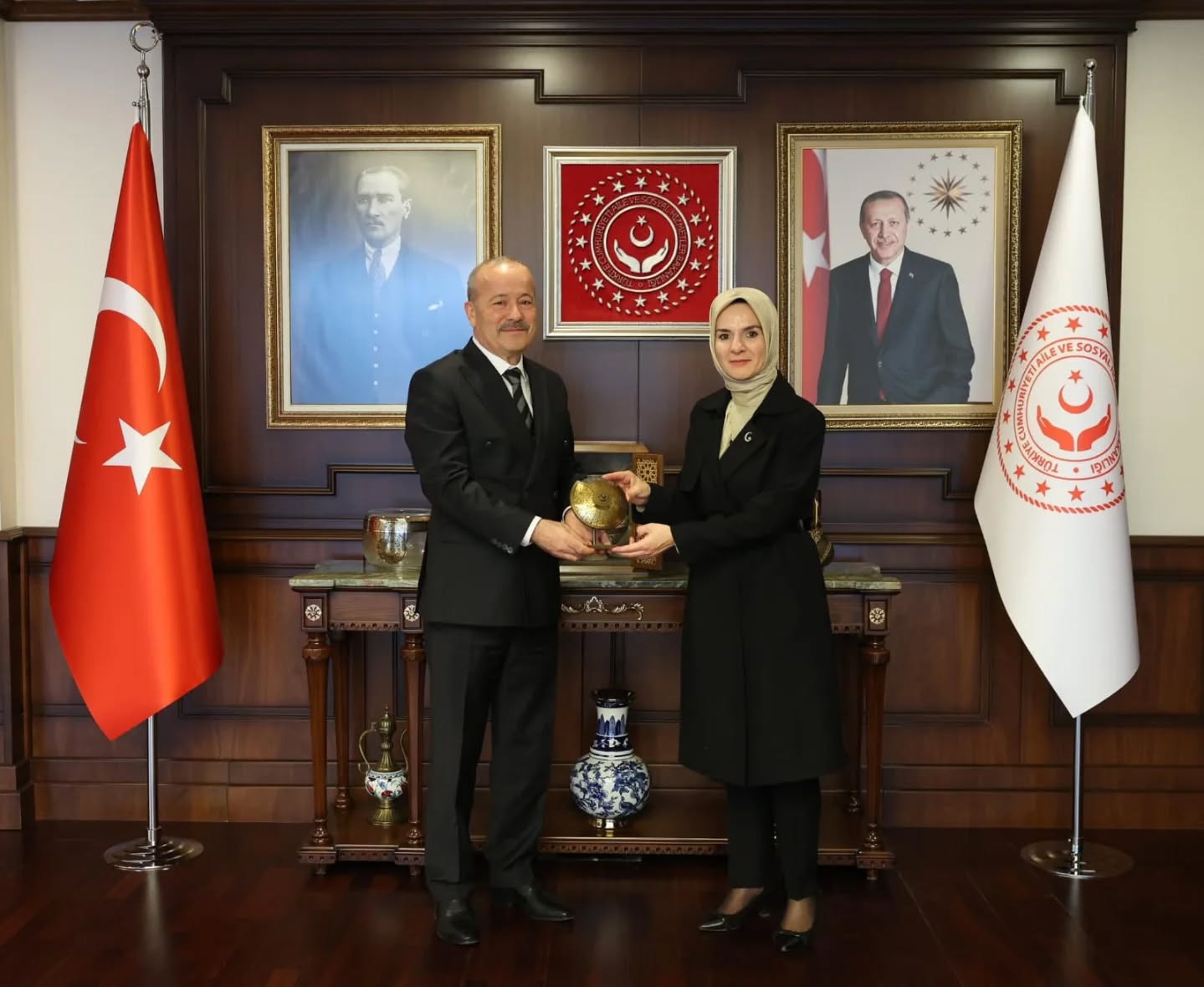 Milletvekili Taytak’tan, Aile ve Sosyal Hizmetler Bakanı Göktaş’a Ziyaret
