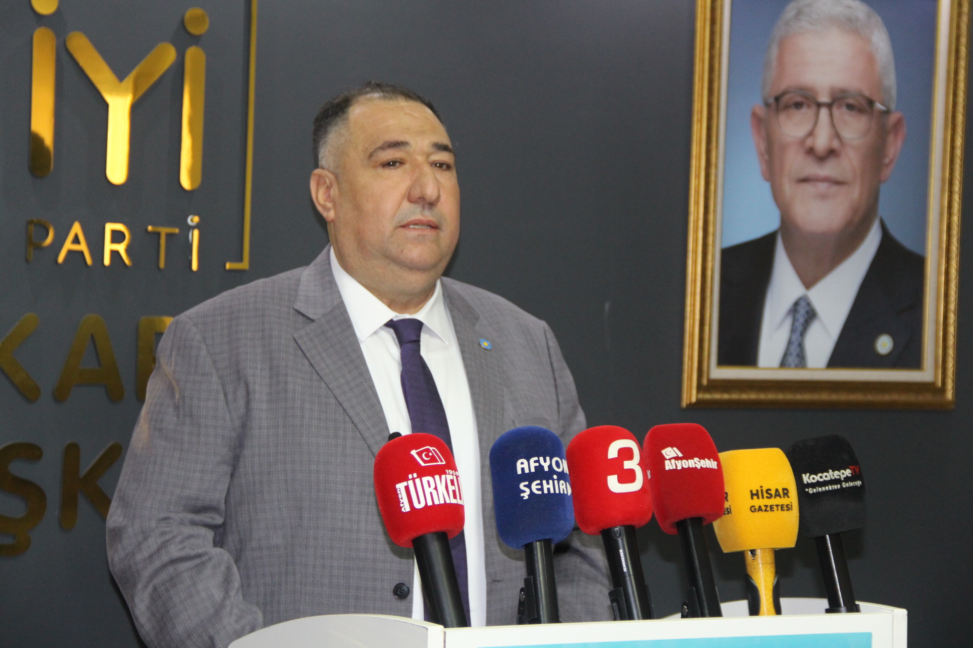 “DEPREME KARŞI HER ANLAMDA HAZIR OLMALIYIZ”