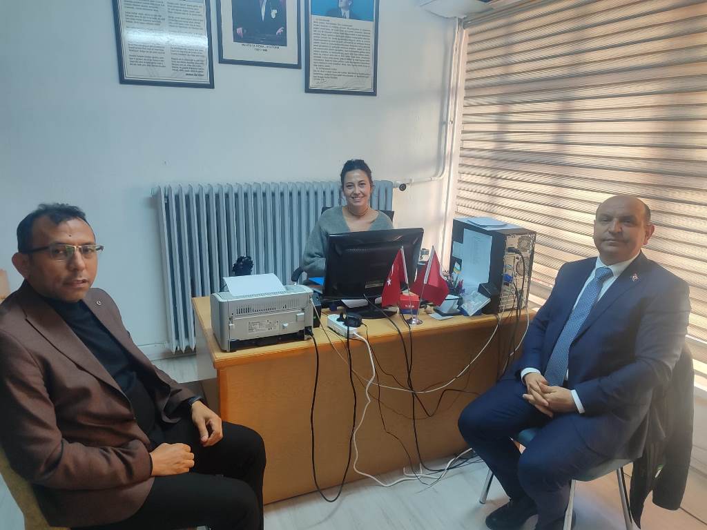 TÜRK EĞİTİM-SEN'DEN DEPREMZEDE ÖĞRETMENLERE ANLAMLI ZİYARET