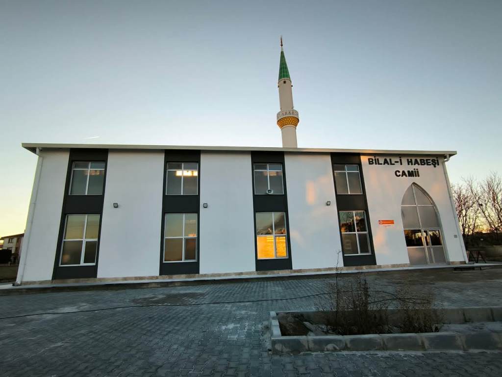 İSCEHİSAR'DA BİLALİ HABEŞİ CAMİİ İBADETE AÇILIYOR