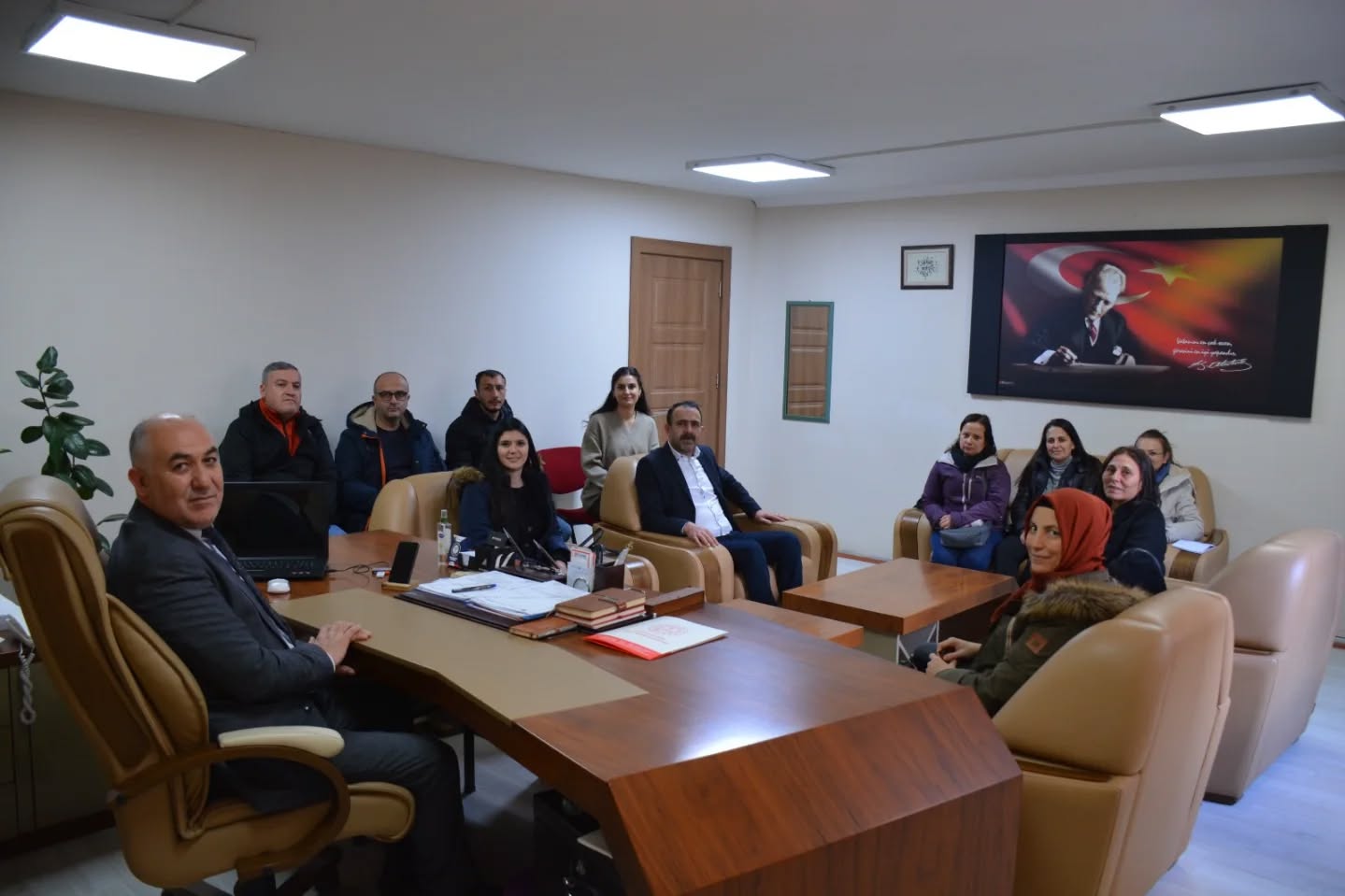 Afyonkarahisar Olgunlaşma Enstitüsünden, İlçe Milli Eğitim Müdürü Emeksiz'e Ziyaret