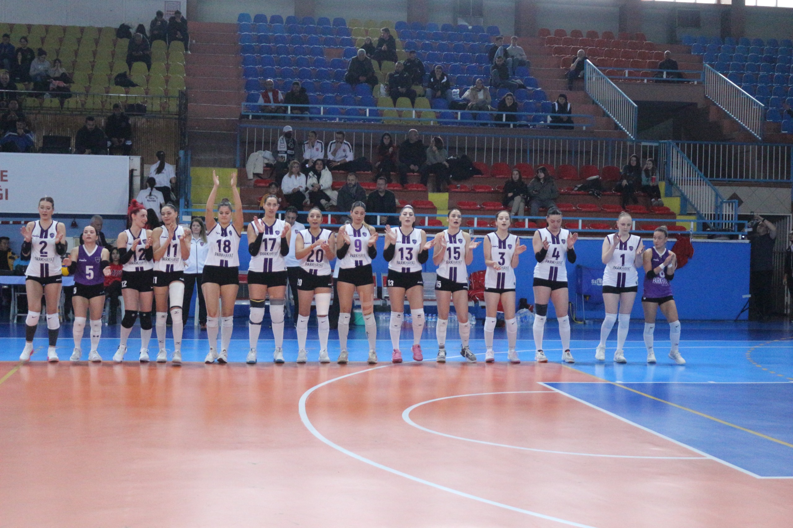 Zaferin Sultanları, Play-Off İlk Maçına Galibiyetle Başladı