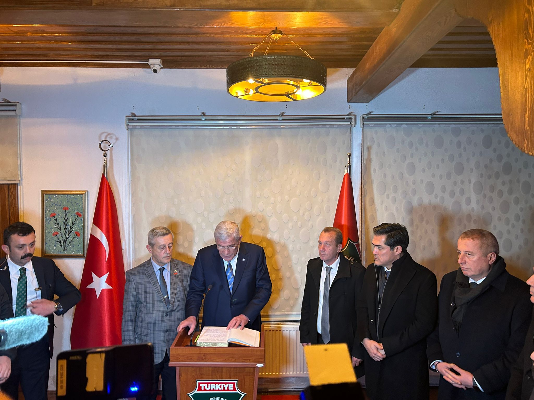 İYİ Parti Heyetinden Kütahya'da Şehit Aileleri ve Gazilere Ziyaret