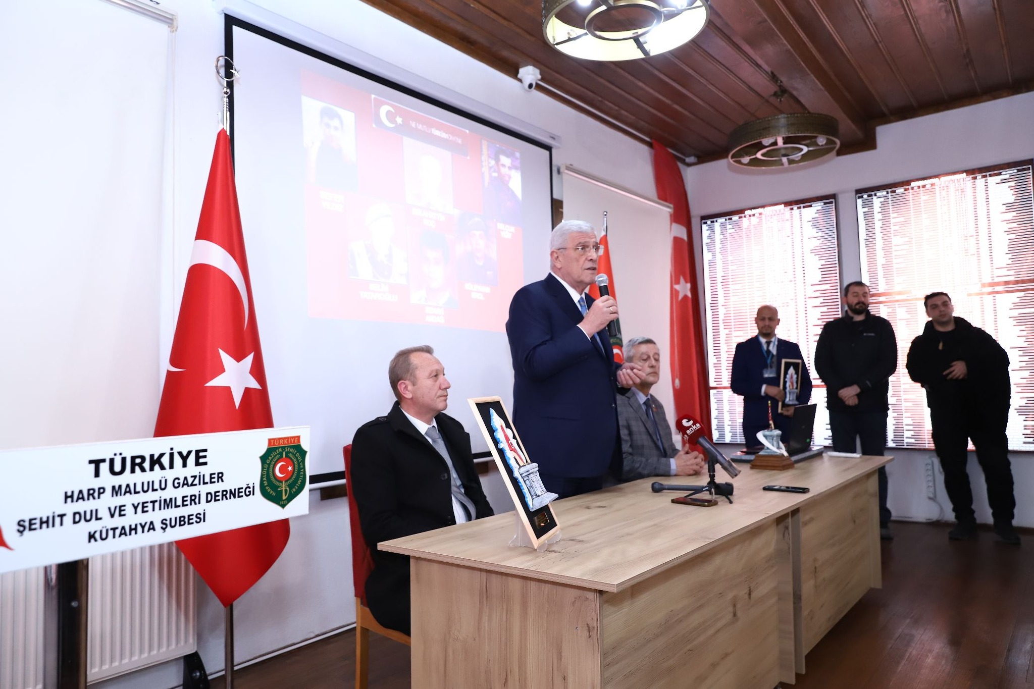 İYİ Parti Heyetinden Kütahya'da Şehit Aileleri ve Gazilere Ziyaret