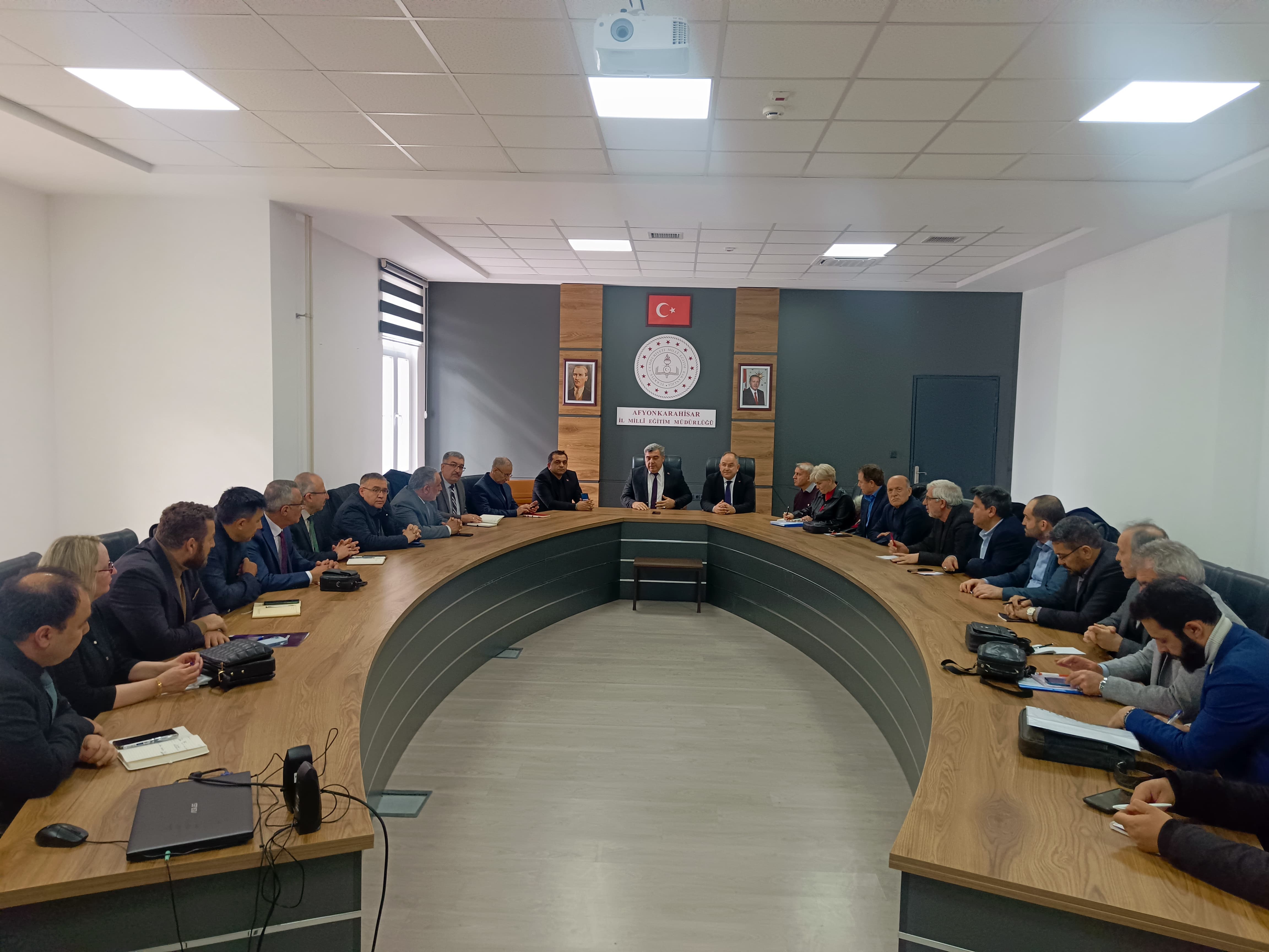 Müdür Sünnetci’den Değerlendirme Toplantıları
