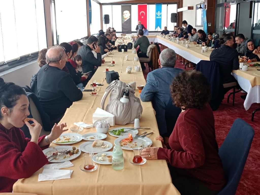 LEVENT KURUOĞLU AFYON'DA KONUŞTU
