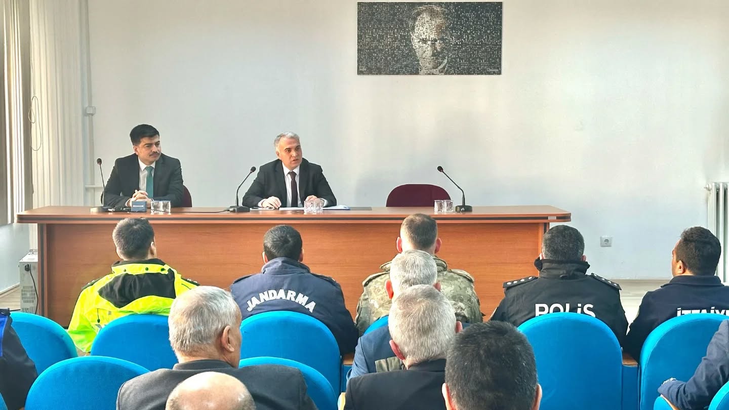 İlçe İdare Şube Başkanları Toplantısı, Kaymakam Duru Başkanlığında Yapıldı
