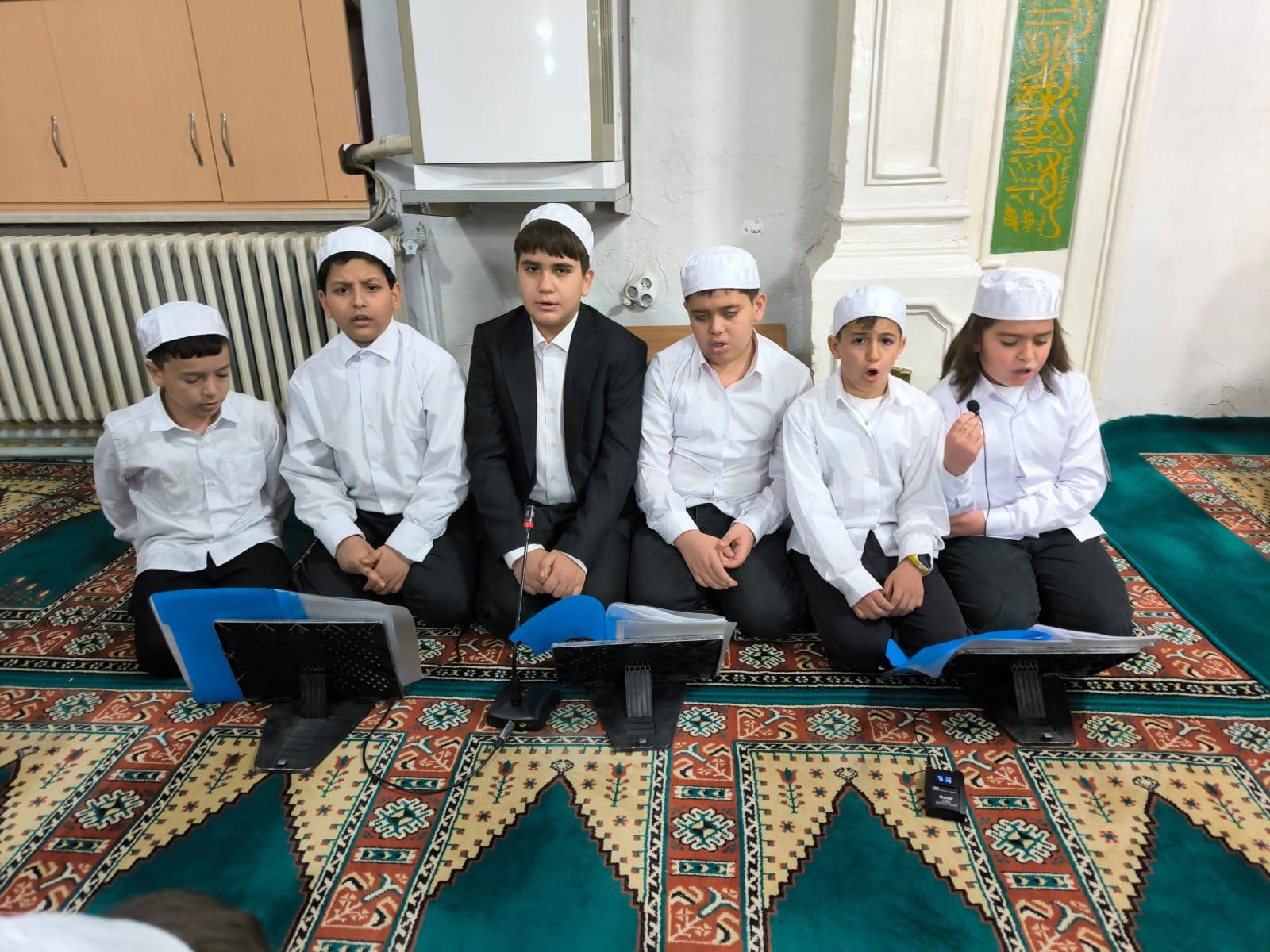 Dinar İlçesinde, “Hafızlarla Ailecek Sabah Namazı Buluşması” Programı Düzenlendi