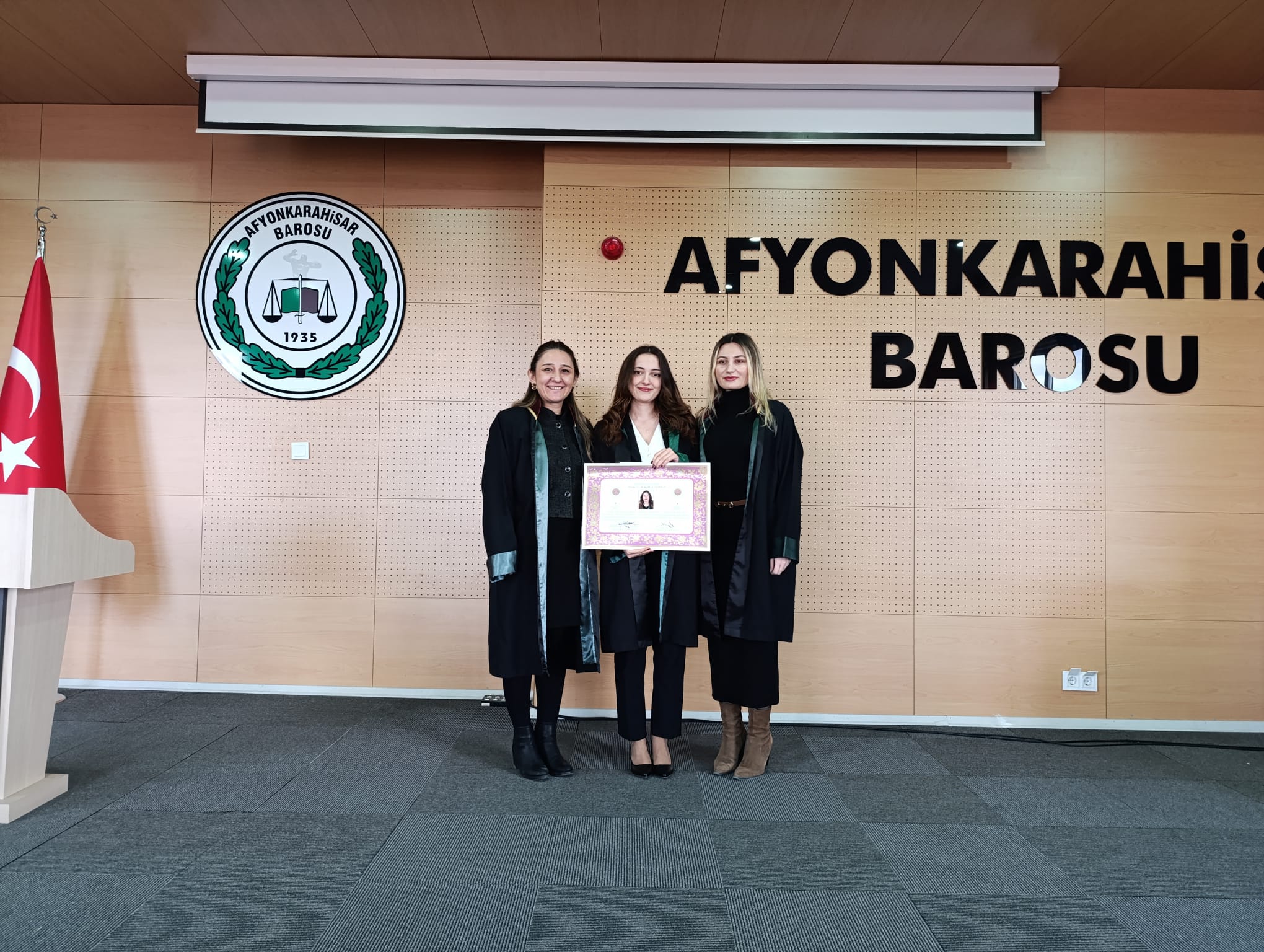 Afyonkarahisar Barosunda, Av. Küçükakın Yemin Ederek Ruhsatını Aldı