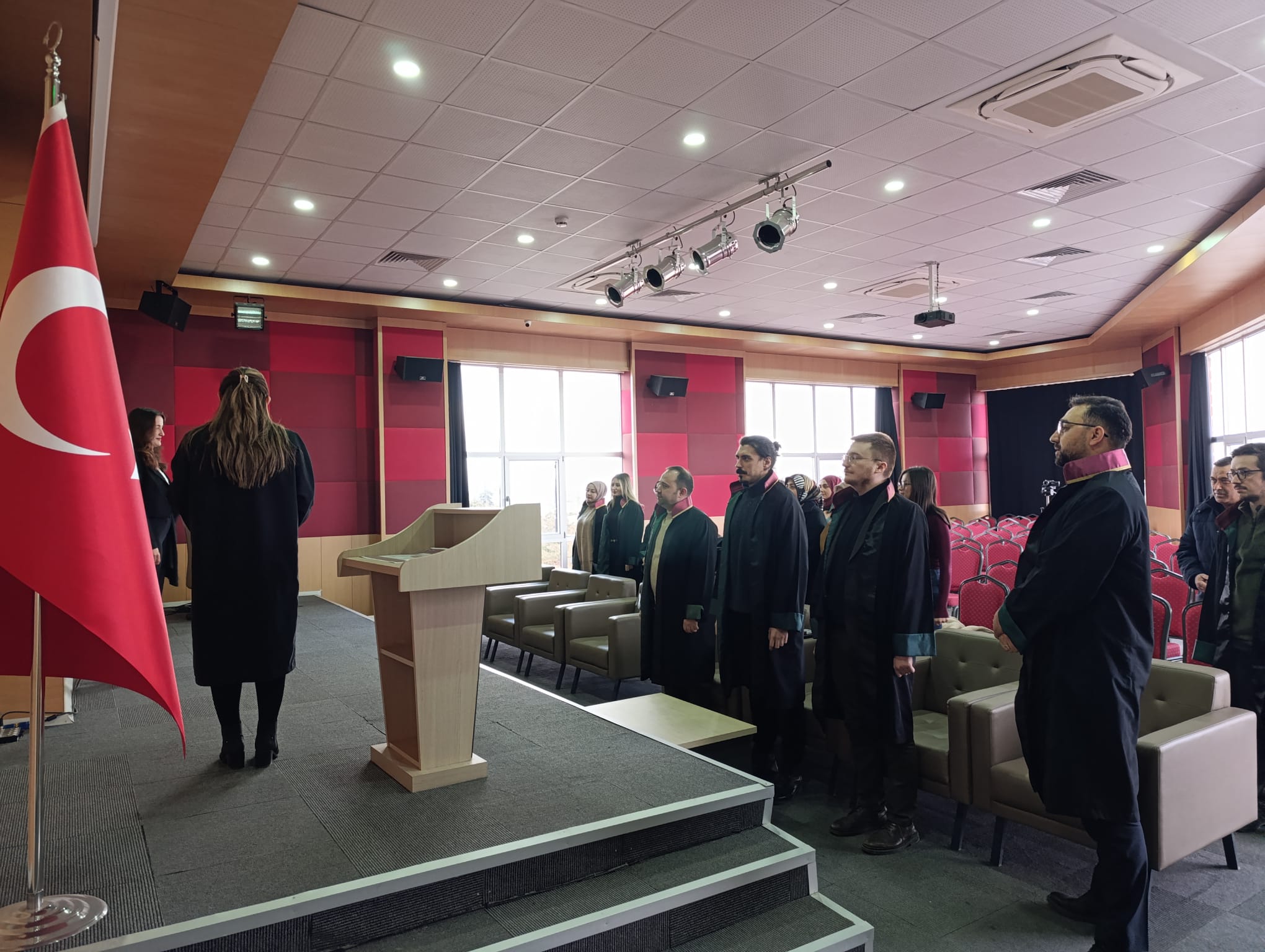 Afyonkarahisar Barosunda, Av. Küçükakın Yemin Ederek Ruhsatını Aldı