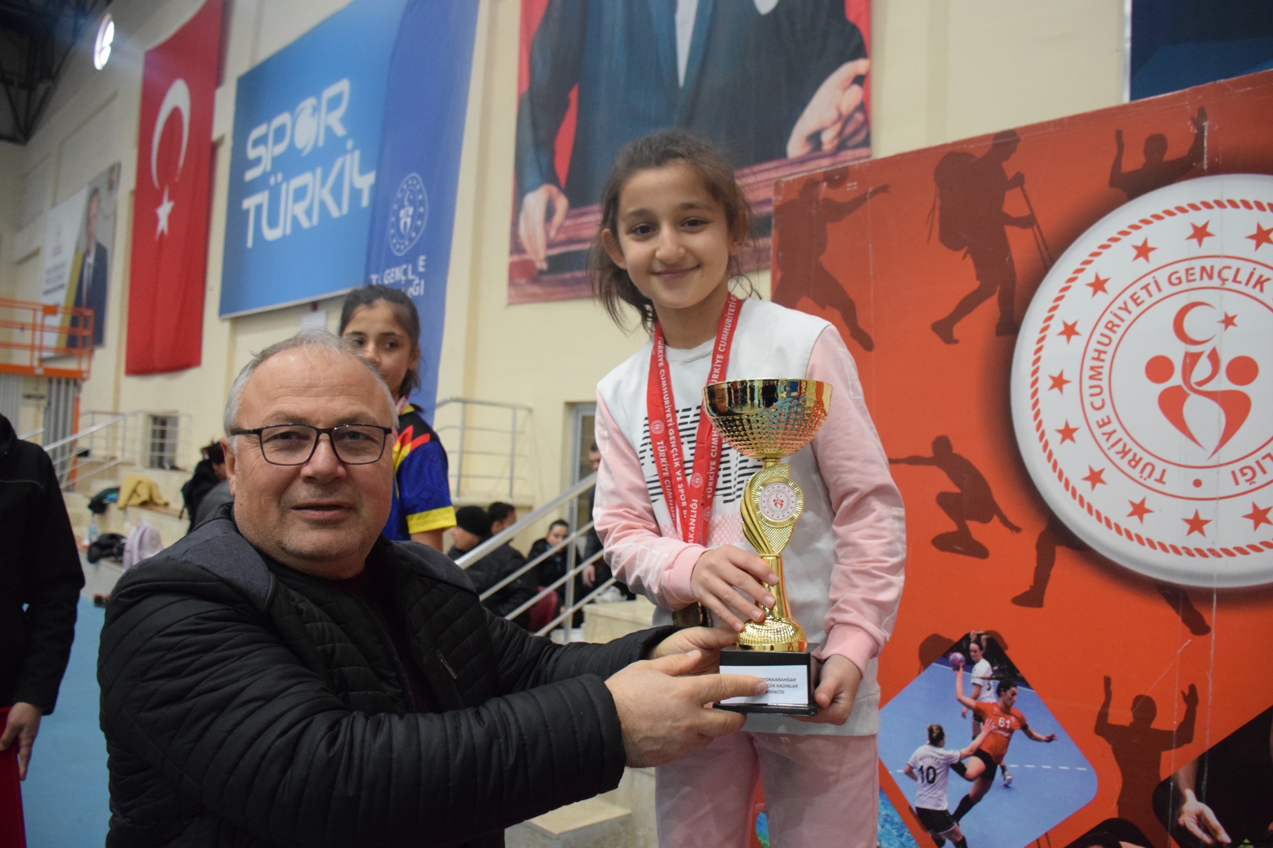 Afyonkarahisar’da Küçükler Masa Tenisi Müsabakaları Sona Erdi