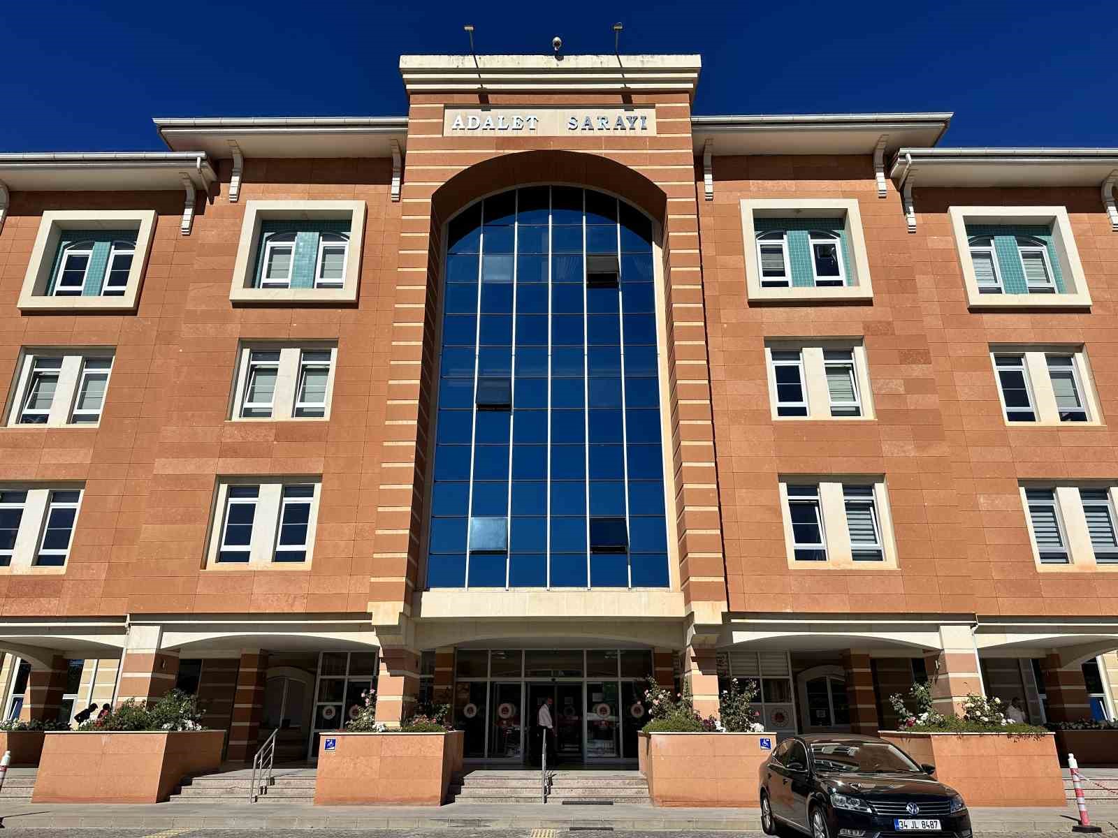 İstediği Parayı Vermeyen Vatandaşı Bıçaklayan Şahsa 21 Yıl Hapis Cezası