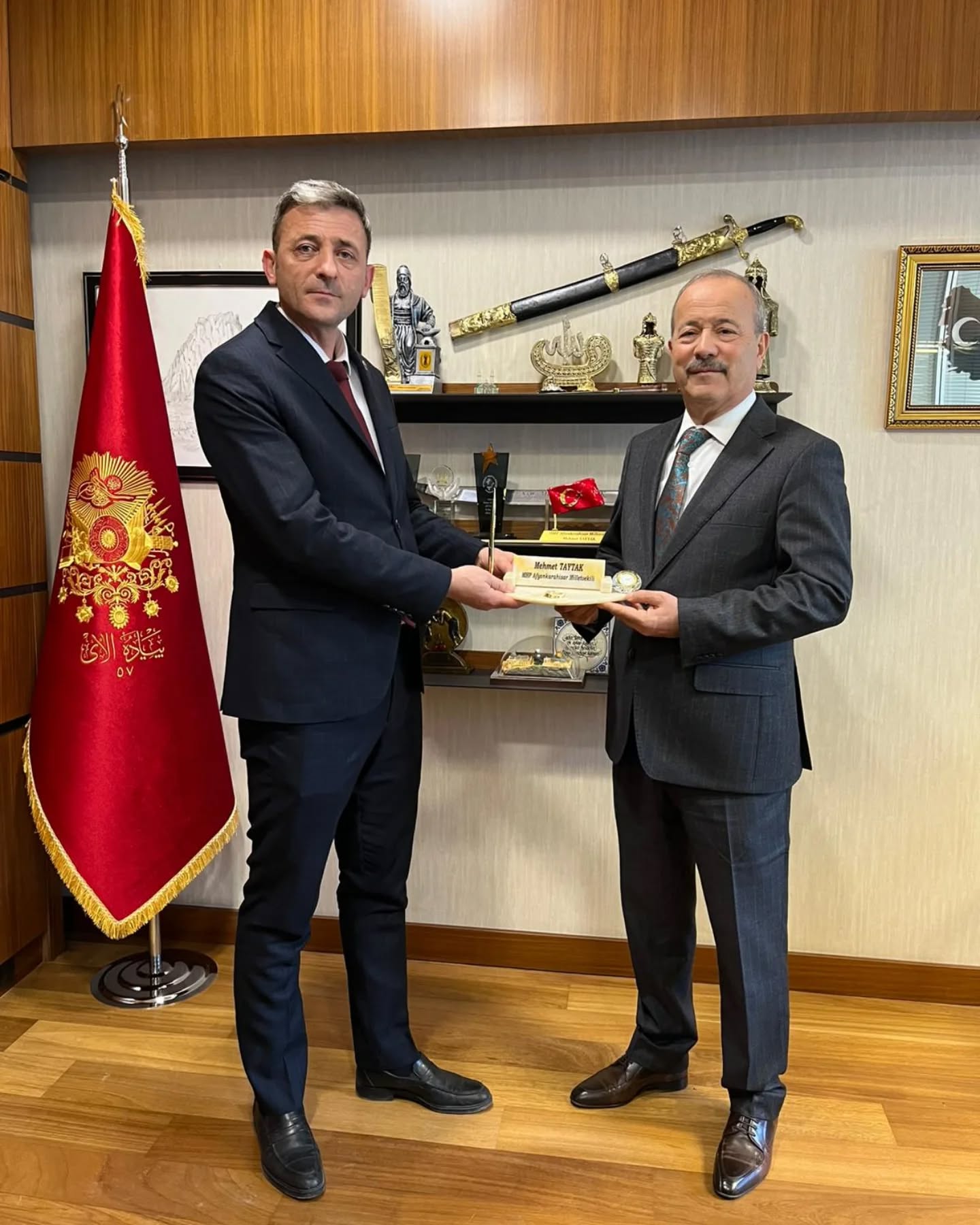 Milletvekili Taytak, Sinanpaşa Belediye Başkanı Yıldırım’ı Ağırladı