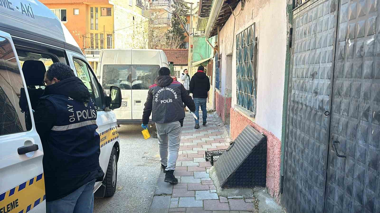Oğlu Tarafından Bıçaklanan Baba Hayatını Kaybetti