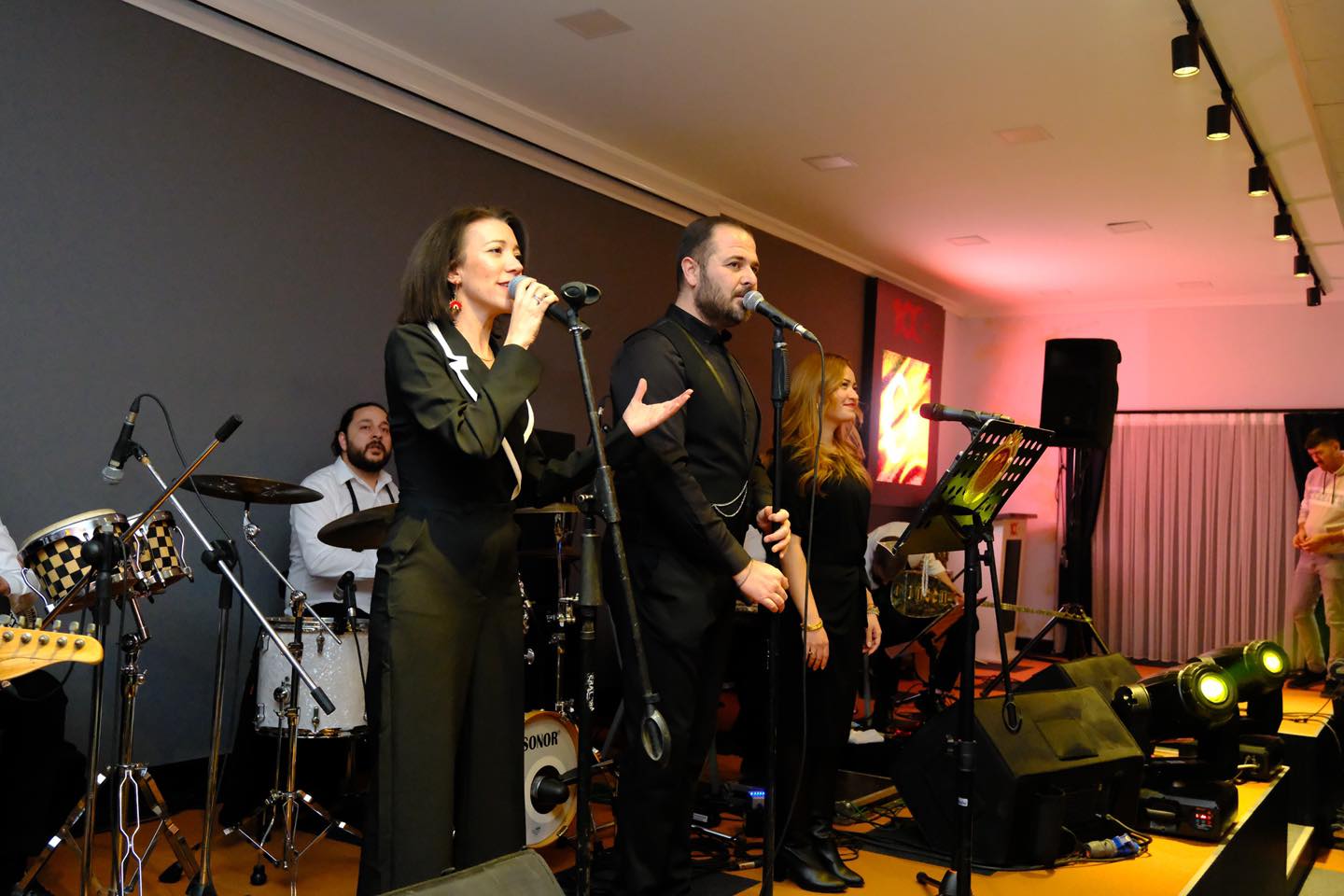 Dinar’da Coşku Dolu Etkinlik: Afyonkarahisar Belediyesi Kent Orkestrası Müzik Dinletisi Sundu