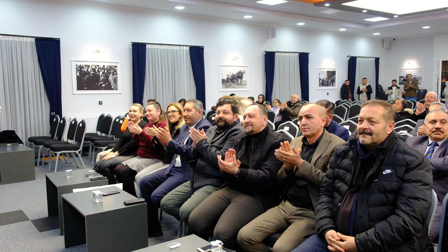 Dinar’da Coşku Dolu Etkinlik: Afyonkarahisar Belediyesi Kent Orkestrası Müzik Dinletisi Sundu