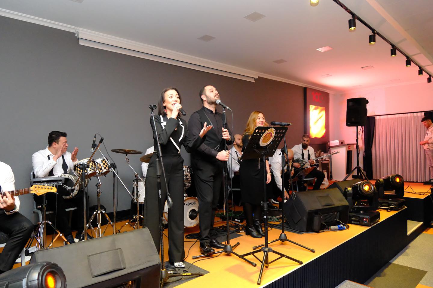 Dinar’da Coşku Dolu Etkinlik: Afyonkarahisar Belediyesi Kent Orkestrası Müzik Dinletisi Sundu
