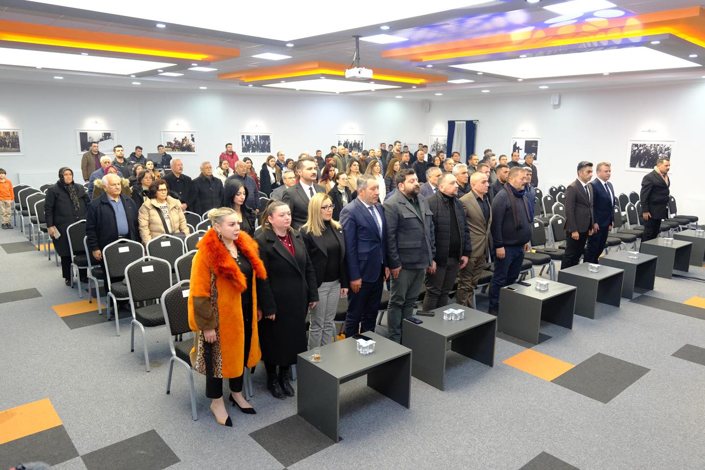 Dinar’da Coşku Dolu Etkinlik: Afyonkarahisar Belediyesi Kent Orkestrası Müzik Dinletisi Sundu