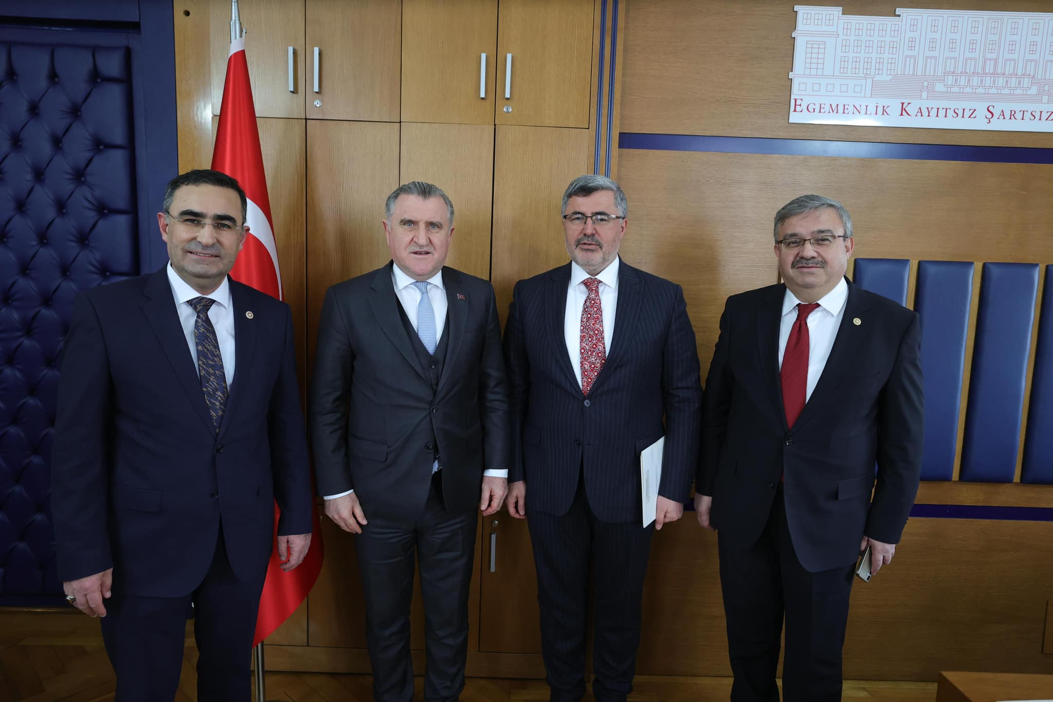 AK PARTİLİ VEKİLLERİN  GAYESİ AFYON’UN GELİŞMESİ