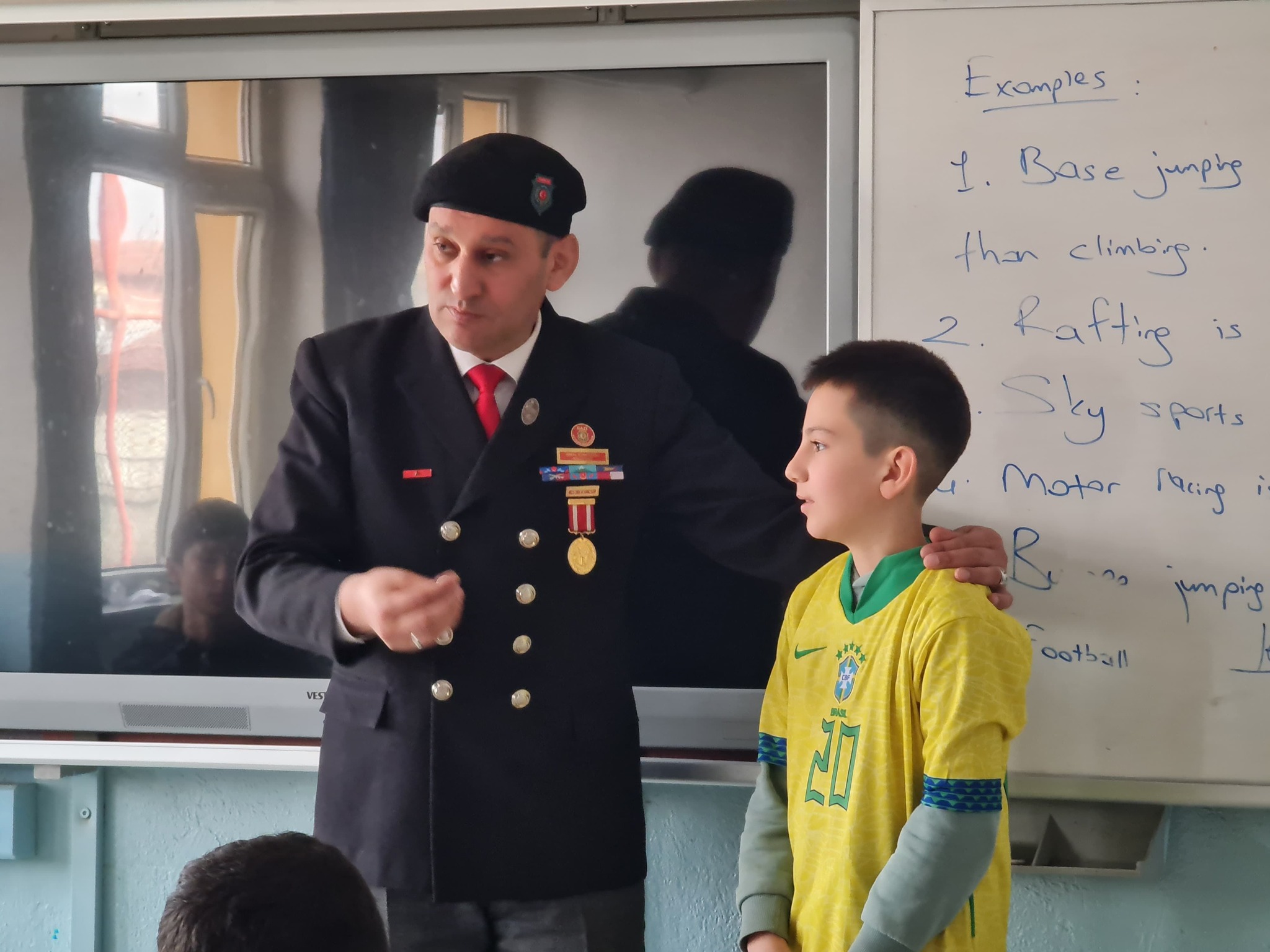KUMARTAŞ’LI EĞİTİME  DESTEK VERMEYE DEVAM EDİYOR