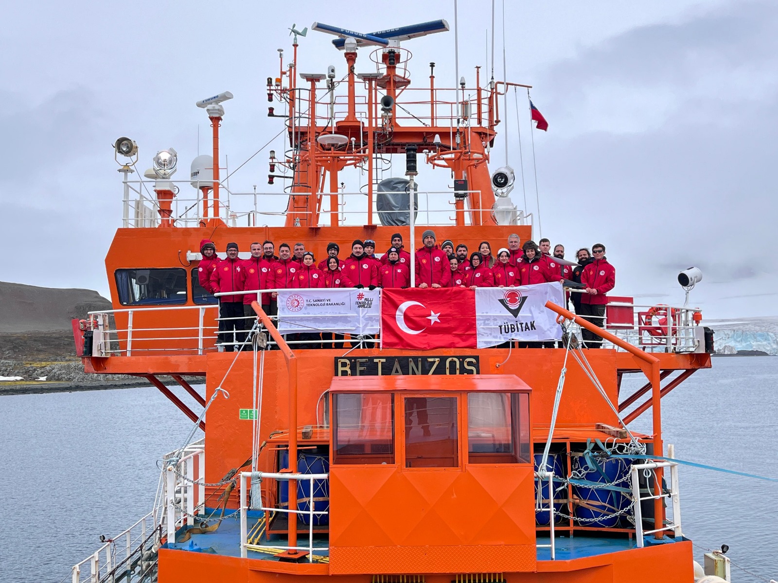 VALİ YİĞİTBAŞI’NA ANTARKTİKA’DAN SICAK MESAJ
