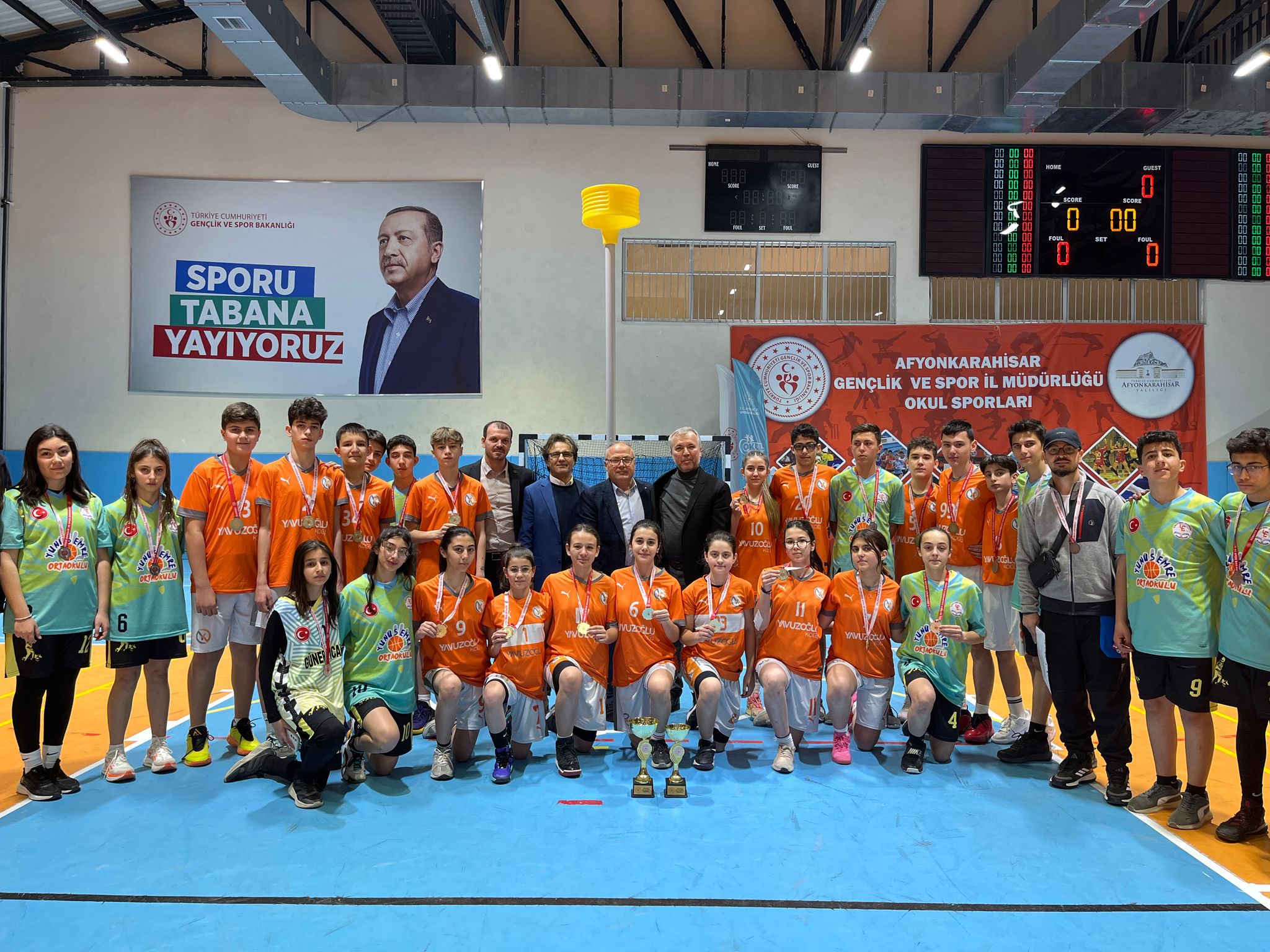 Afyonkarahisar’da Korfbol Heyecanı: Gençler ve Yıldızlar Müsabakaları Sona Erdi