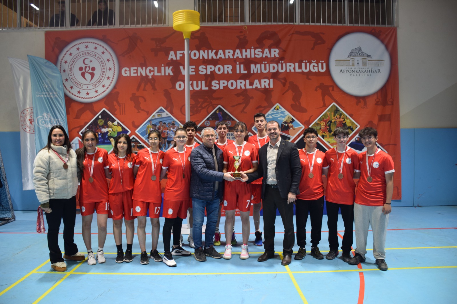 Afyonkarahisar’da Korfbol Heyecanı: Gençler ve Yıldızlar Müsabakaları Sona Erdi
