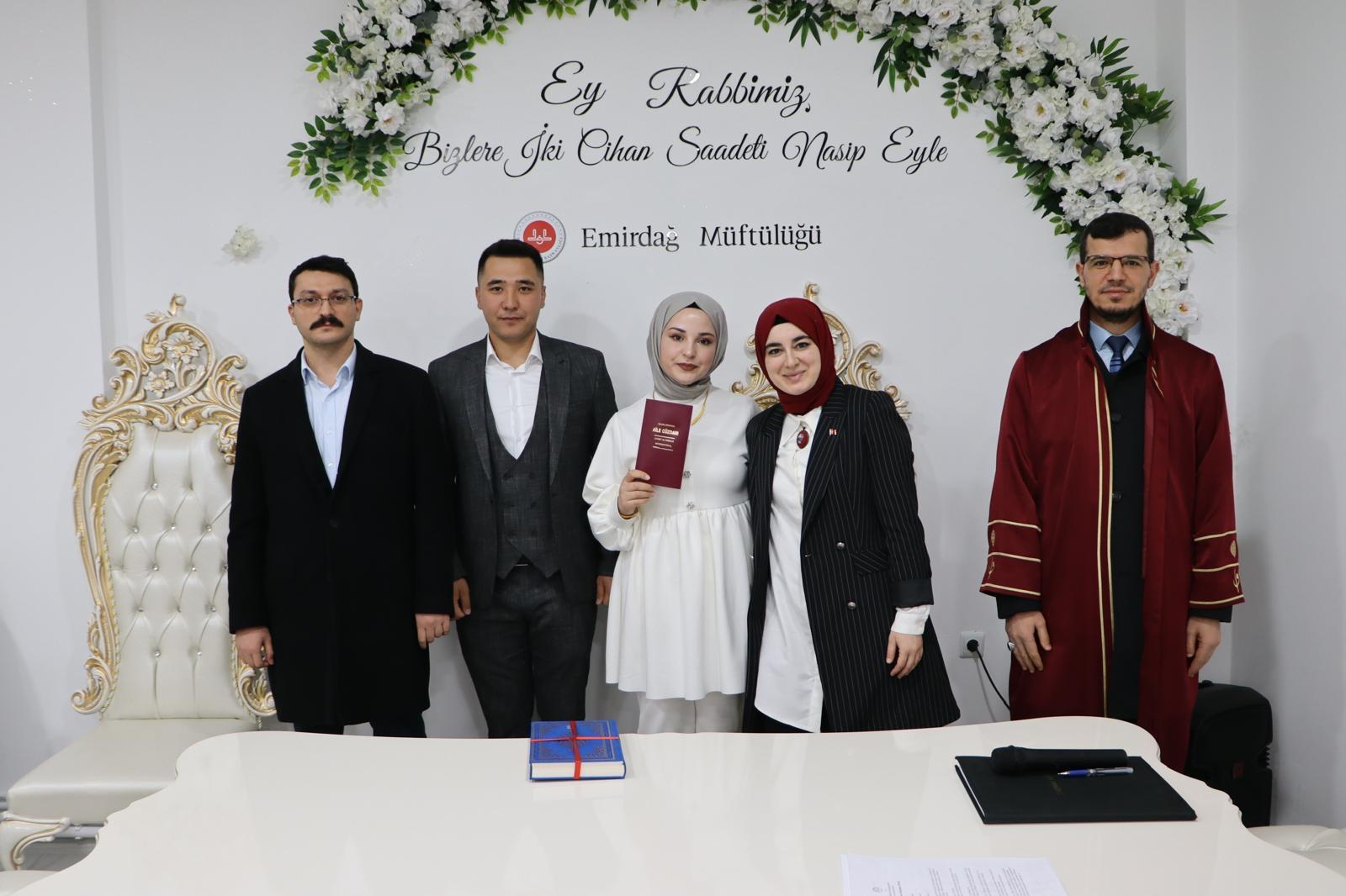Kaymakam Akgül, Kaymakamlık Personelinin Nikah Şahidi Oldu