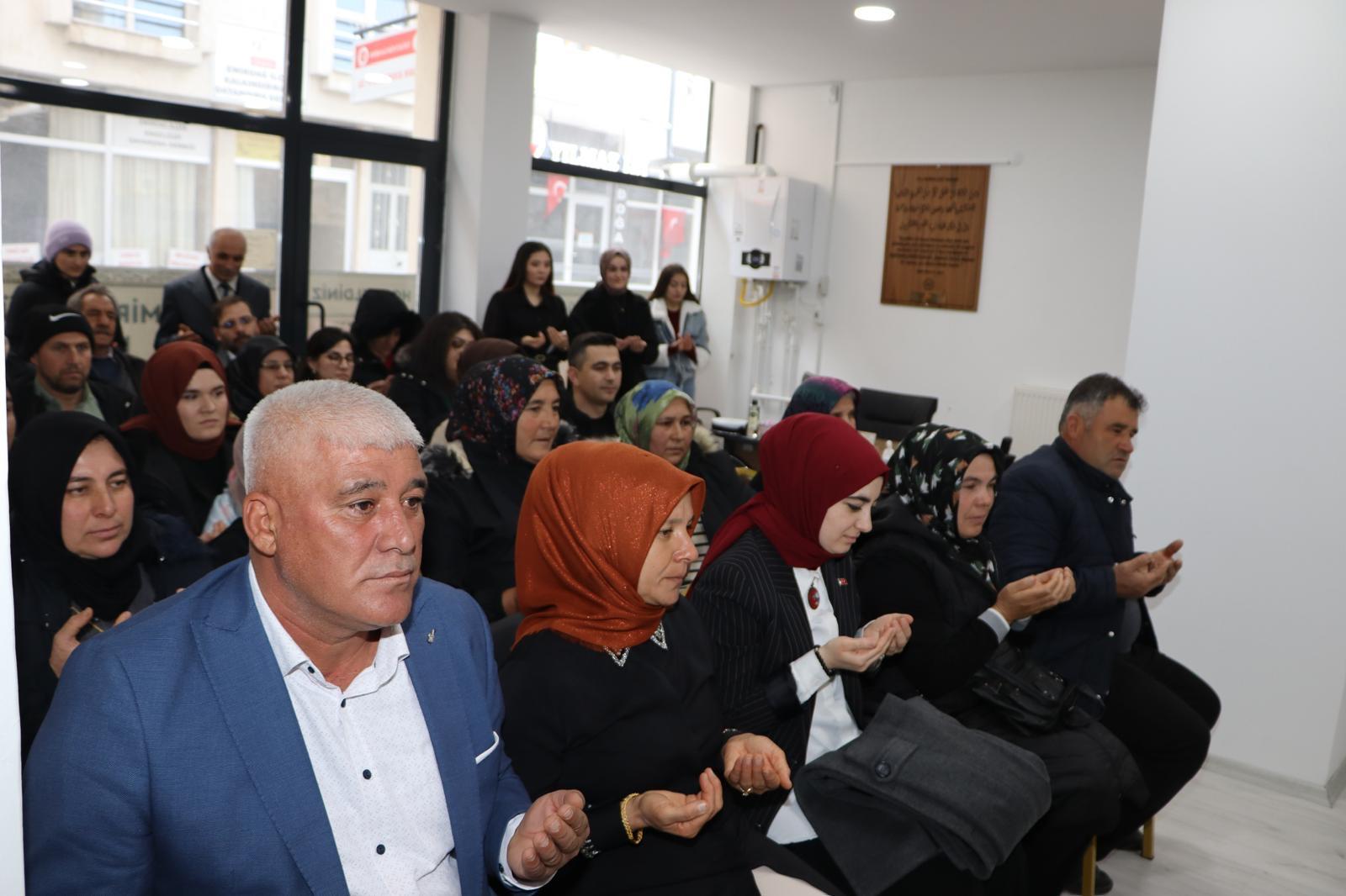 Kaymakam Akgül, Kaymakamlık Personelinin Nikah Şahidi Oldu