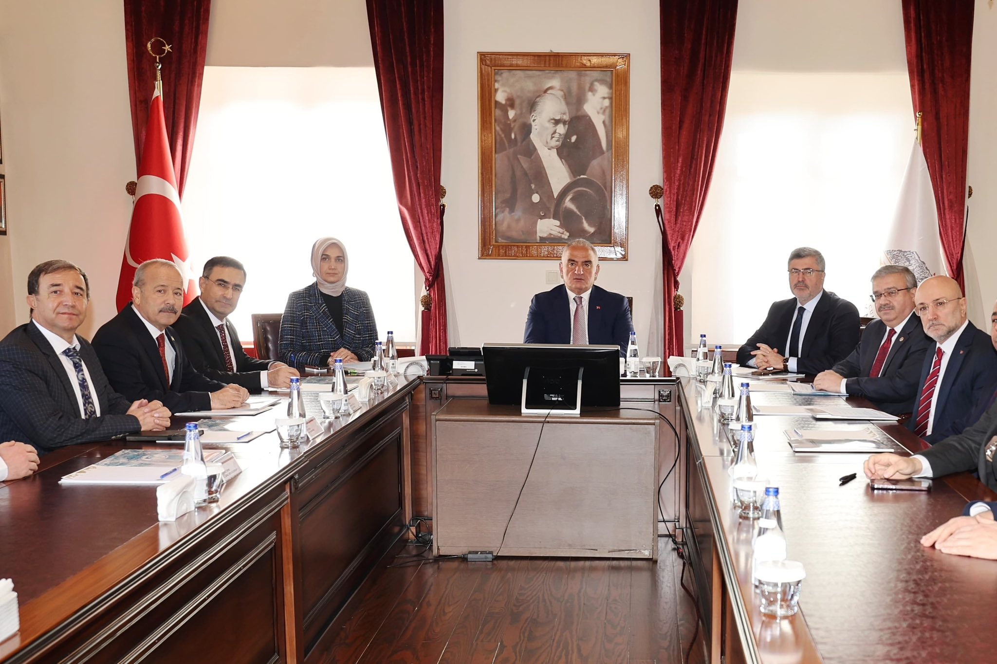 Afyon’un Turizm Potansiyeli Bakan Ersoy’un Gündeminde
