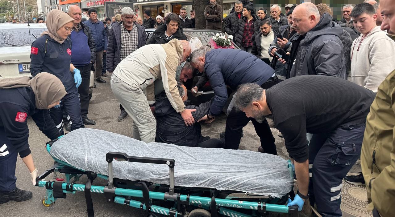 Trafikte Yol Verme Tartışması Kavgaya Dönüştü; 1 Yaralı