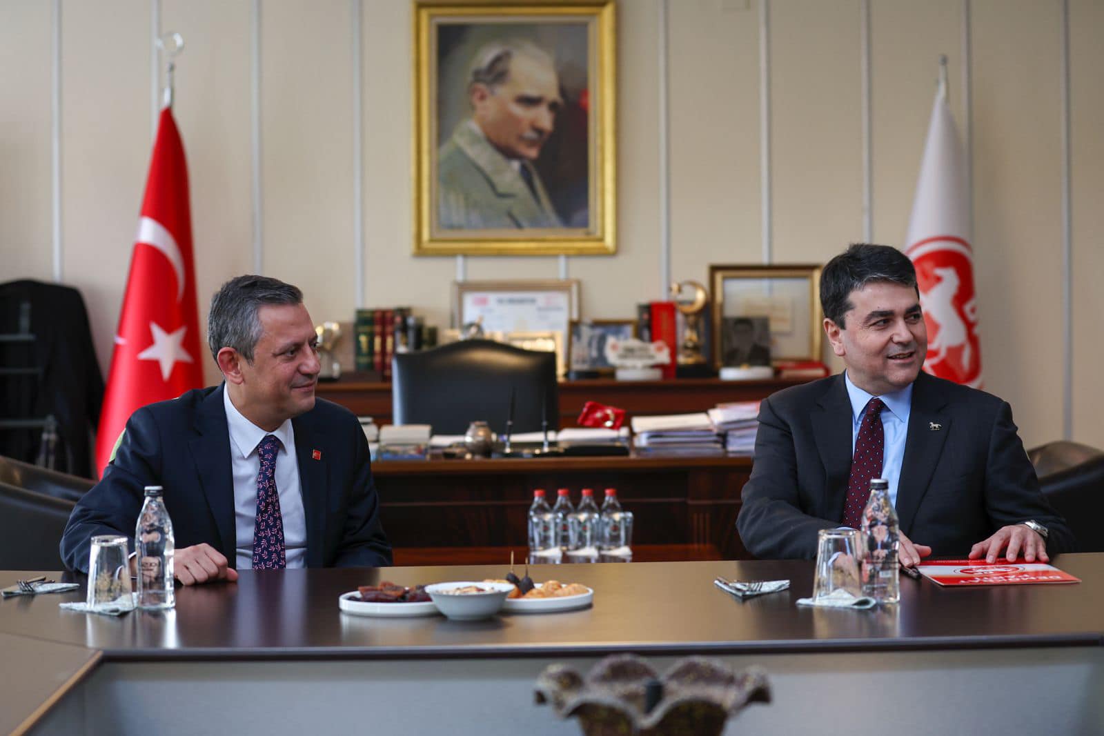 ÜLKE GÜNDEMİNİ DEĞERLENDİRDİLER