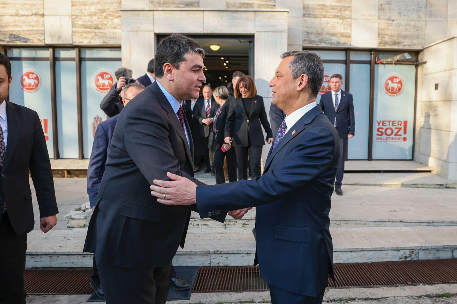 ÜLKE GÜNDEMİNİ DEĞERLENDİRDİLER